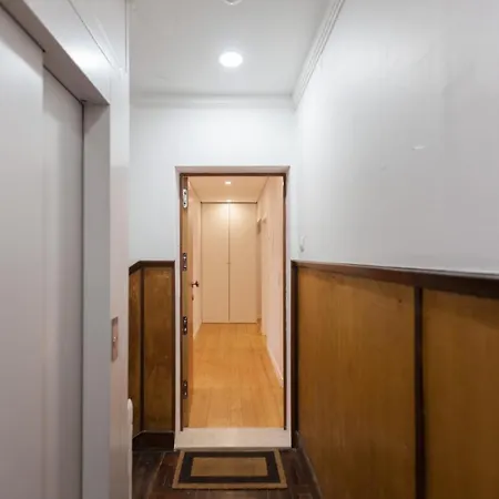 Apartment Flh Gulbenkian With Balcony Lissabon